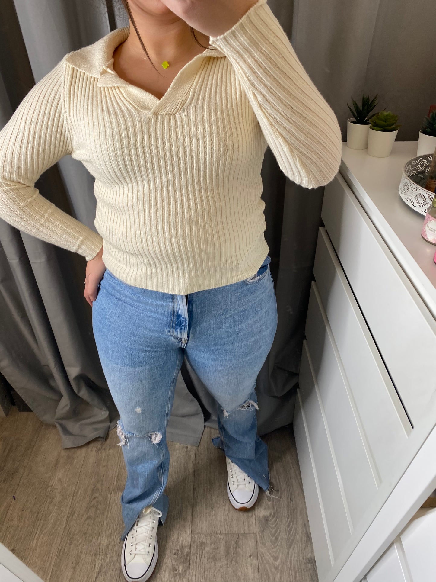 Top col en V beige