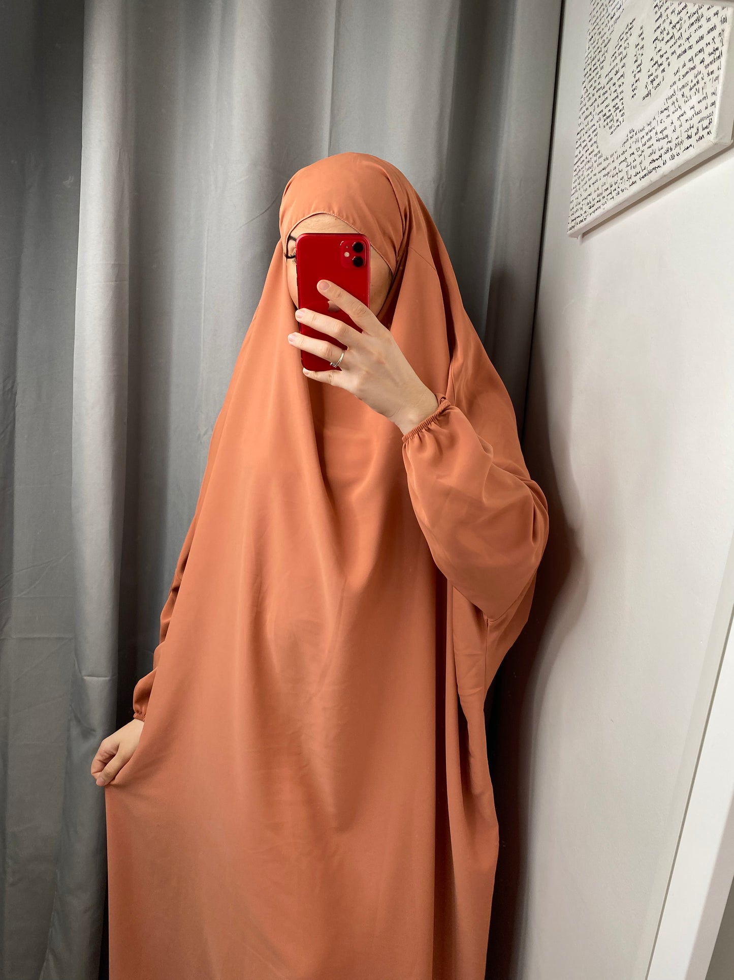 Jilbeb une pièce corail