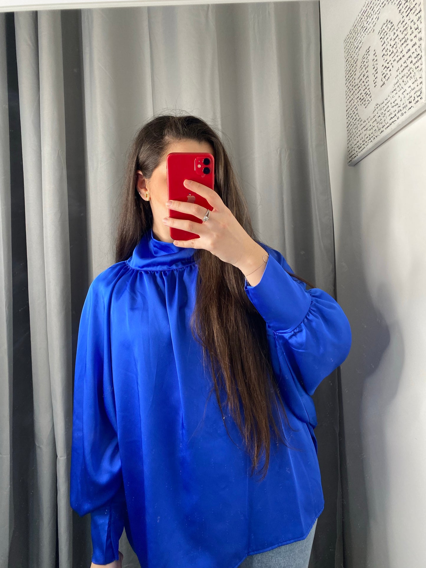 Chemisier en satin bleu