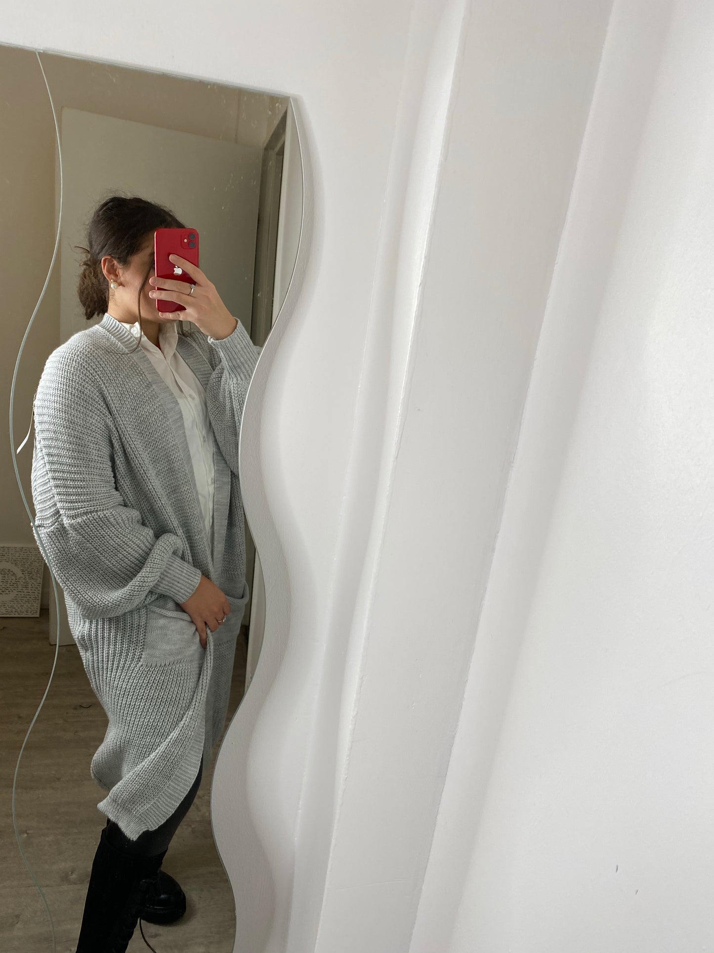 Gilet long en maille à poche gris