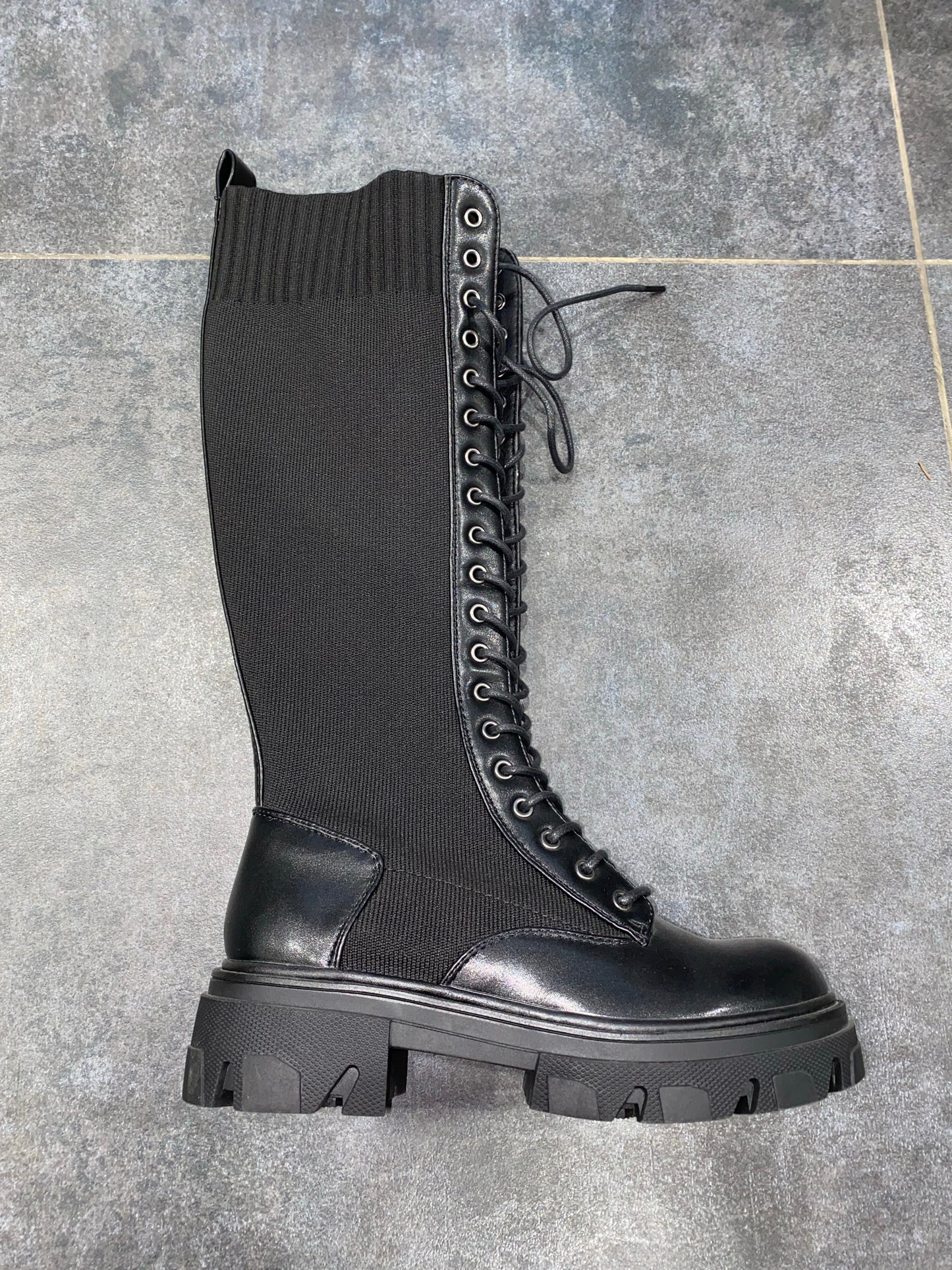 Botte bi matière noir