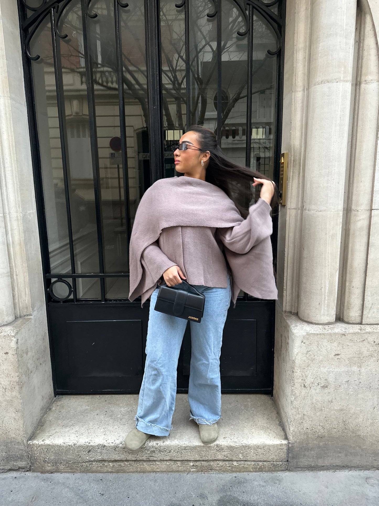 Pull cape taupe