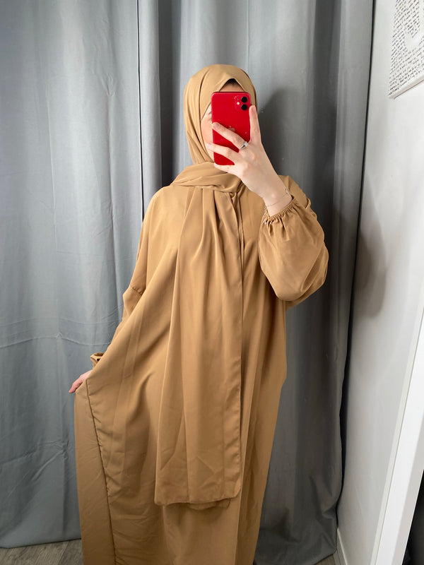 Abaya avec voile intégré camel