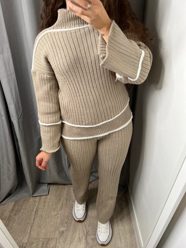 Ensemble MEL beige foncé