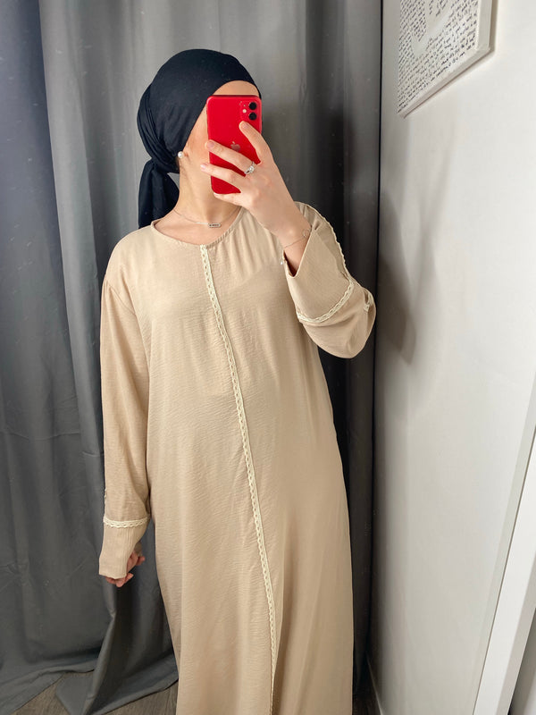 Abaya brodée beige